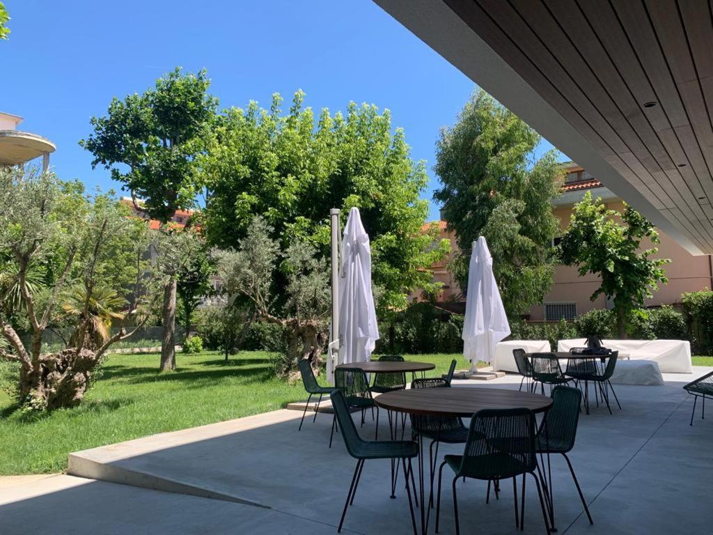 Marina Gardens Boutique&Suites Francavilla Al Mare Exterior foto